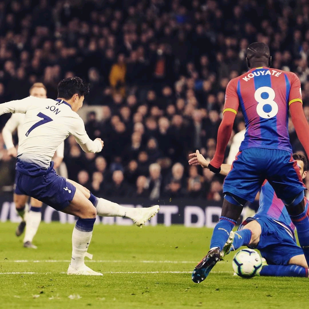 在网球场上 在网球场上